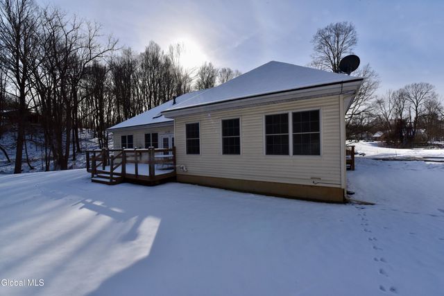 13 Rosemary Drive, North Greenbush, NY 12180