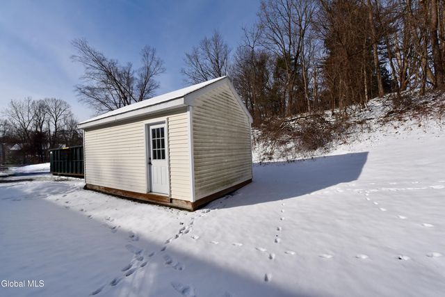 13 Rosemary Drive, North Greenbush, NY 12180