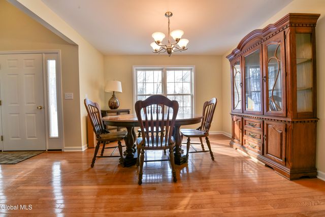 13 Rosemary Drive, North Greenbush, NY 12180