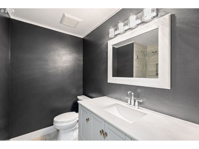 6115 Ne 54TH St, Vancouver, WA 98661