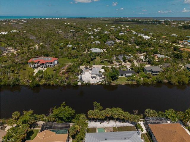 450 Birdsong PL, Sanibel, FL 33957