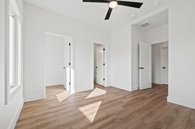 20 Teak Drive 15, Reeds Spring, MO 65737