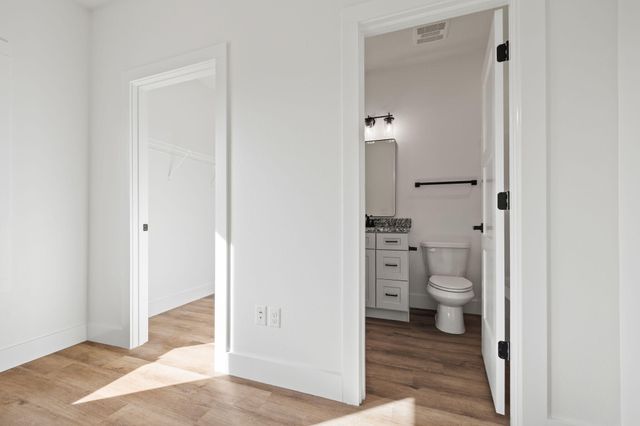 20 Teak Drive 15, Reeds Spring, MO 65737