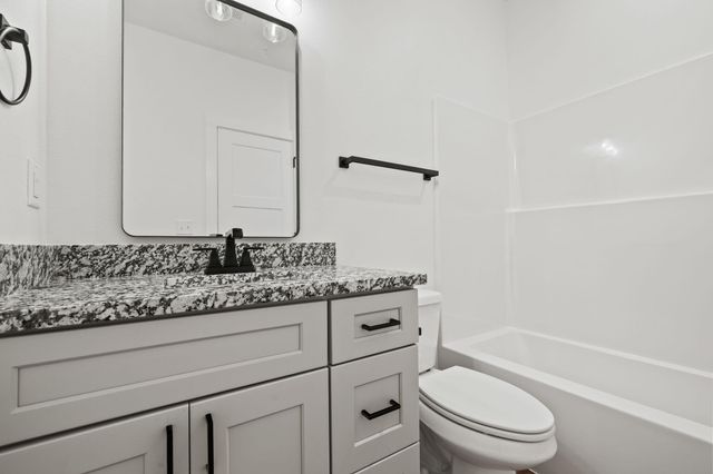 20 Teak Drive 15, Reeds Spring, MO 65737