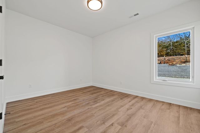 20 Teak Drive 15, Reeds Spring, MO 65737