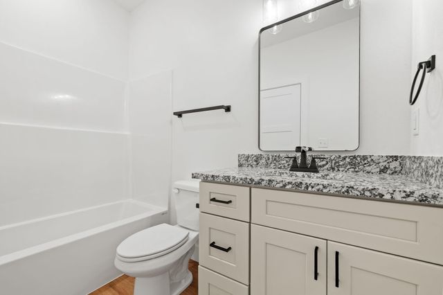 20 Teak Drive 15, Reeds Spring, MO 65737