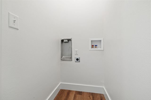 20 Teak Drive 15, Reeds Spring, MO 65737