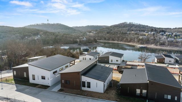 20 Teak Drive 15, Reeds Spring, MO 65737