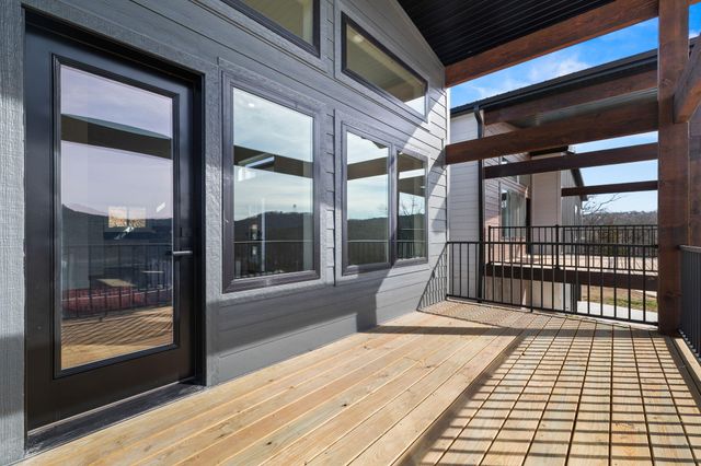 20 Teak Drive 15, Reeds Spring, MO 65737