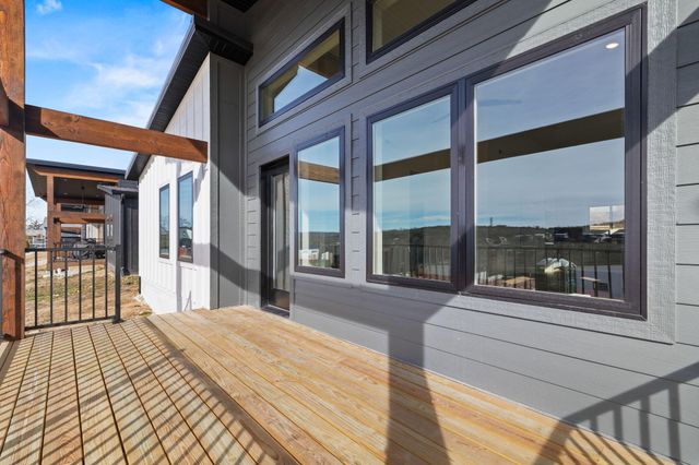 20 Teak Drive 15, Reeds Spring, MO 65737