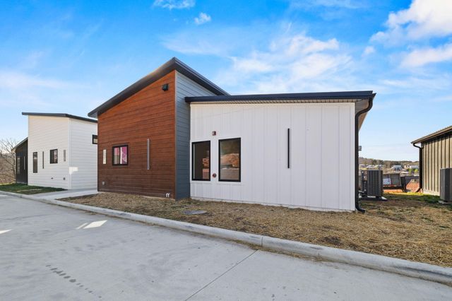 20 Teak Drive 15, Reeds Spring, MO 65737