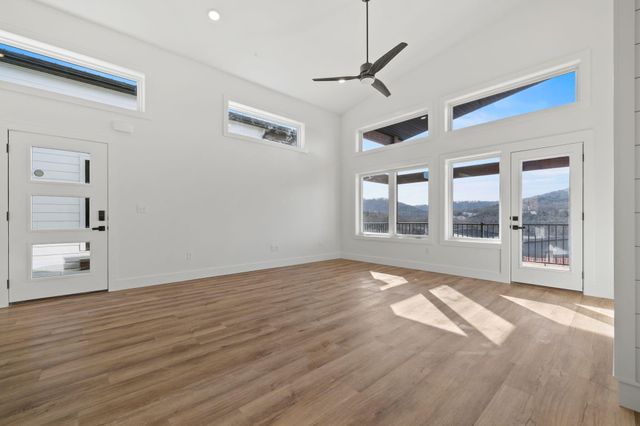 20 Teak Drive 15, Reeds Spring, MO 65737