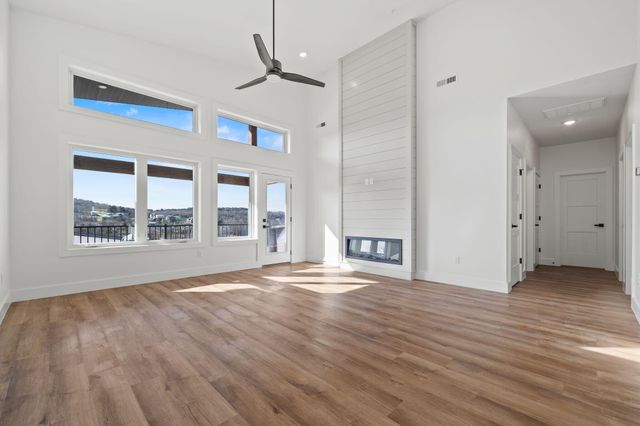 20 Teak Drive 15, Reeds Spring, MO 65737