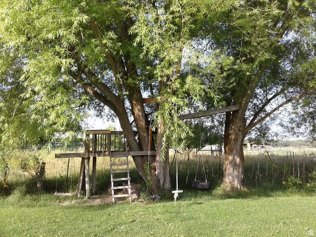 210 E 2100 S, Providence, UT 84332