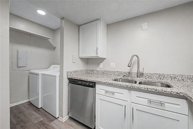2765 - 1,2,3,4 N Valencia Avenue, Fayetteville, AR 72703