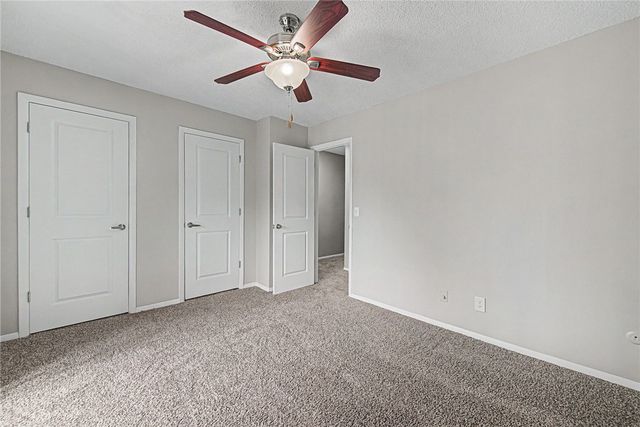 2765 - 1,2,3,4 N Valencia Avenue, Fayetteville, AR 72703