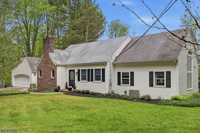 114 Upper Sunset Dr, Washington Twp., NJ 07853