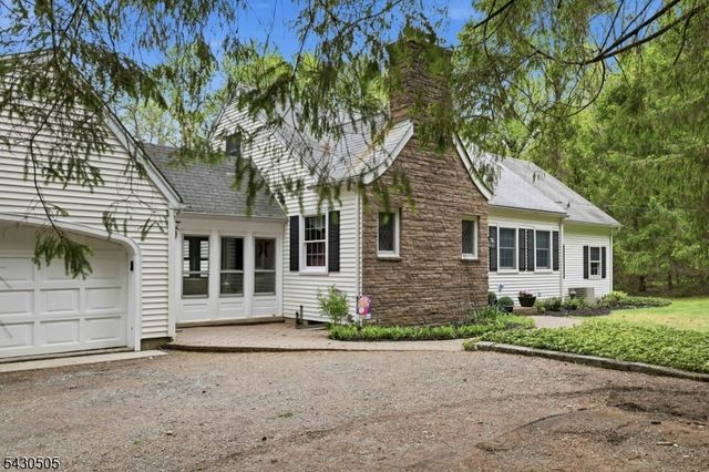114 Upper Sunset Dr, Washington Twp., NJ 07853