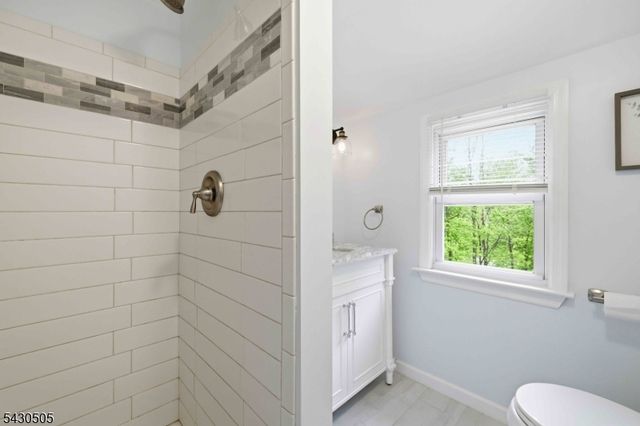 114 Upper Sunset Dr, Washington Twp., NJ 07853