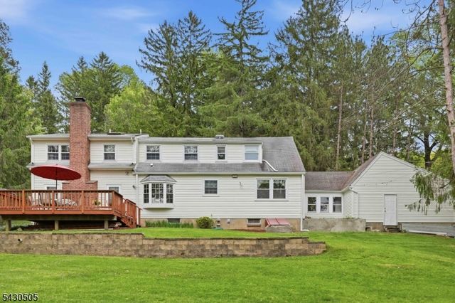 114 Upper Sunset Dr, Washington Twp., NJ 07853