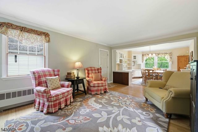 114 Upper Sunset Dr, Washington Twp., NJ 07853