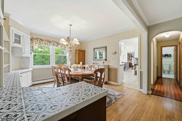 114 Upper Sunset Dr, Washington Twp., NJ 07853