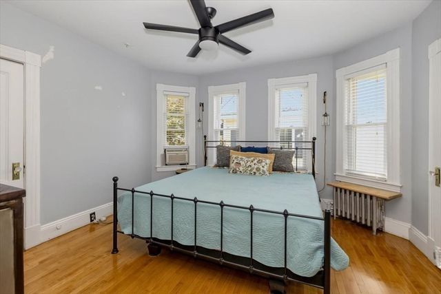 294 Wentworth Ave, Lowell, MA 01852