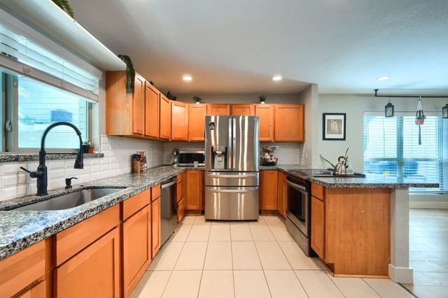 9613 County Road 4091, Scurry, TX 75158