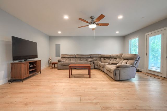 9613 County Road 4091, Scurry, TX 75158