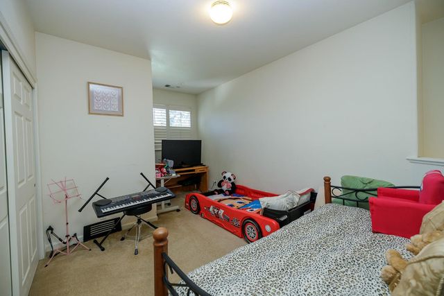 2889 E Doral Way, Turlock, CA 95382