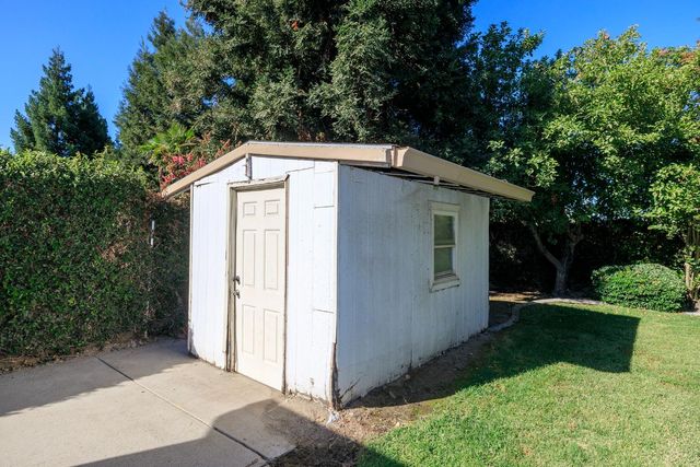 2889 E Doral Way, Turlock, CA 95382