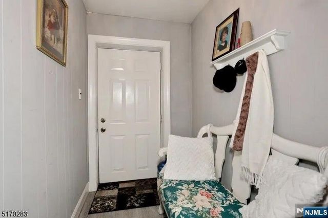 33 Brooksyde Avenue, Ringwood, NJ 07456