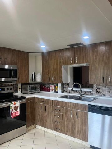 4302 Martinique Circle B2, Coconut Creek, FL 33066