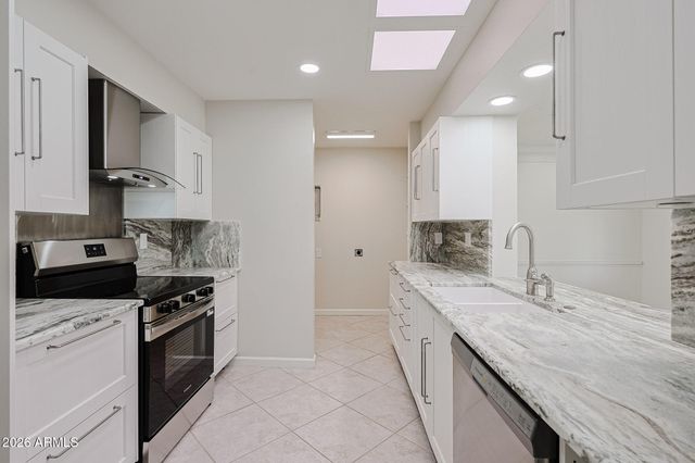 10646 W TROPICANA Circle, Sun City, AZ 85351