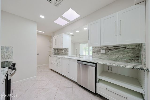10646 W TROPICANA Circle, Sun City, AZ 85351