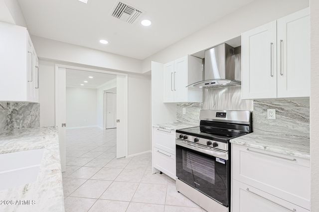 10646 W TROPICANA Circle, Sun City, AZ 85351