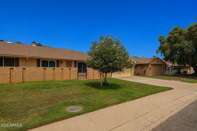 10646 W TROPICANA Circle, Sun City, AZ 85351