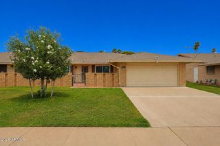 10646 W TROPICANA Circle, Sun City, AZ 85351