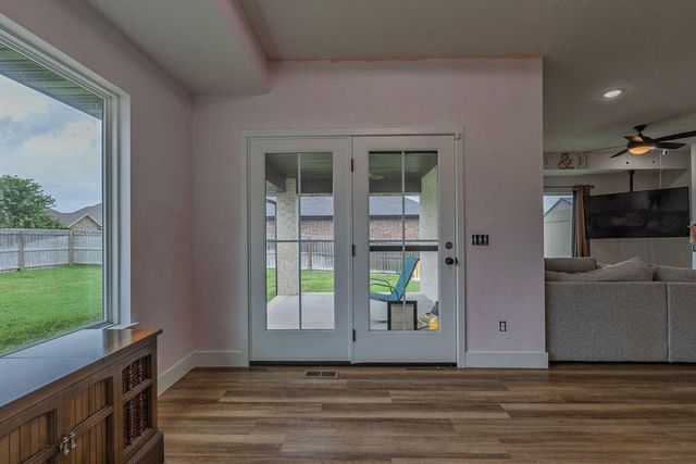 1205 W Denali Drive, Nixa, MO 65714