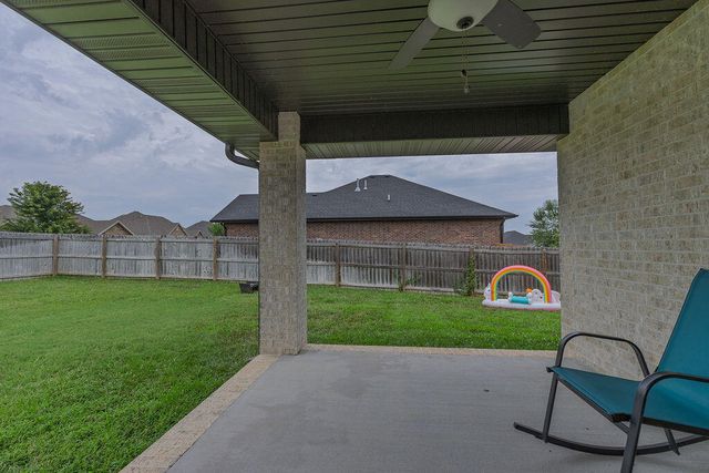 1205 W Denali Drive, Nixa, MO 65714