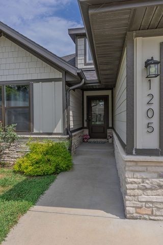 1205 W Denali Drive, Nixa, MO 65714