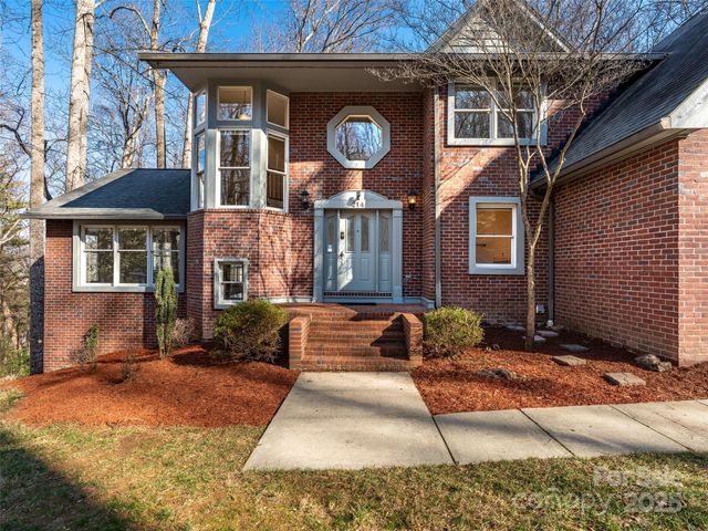 214 Blake Mountain Circle, Asheville, NC 28803