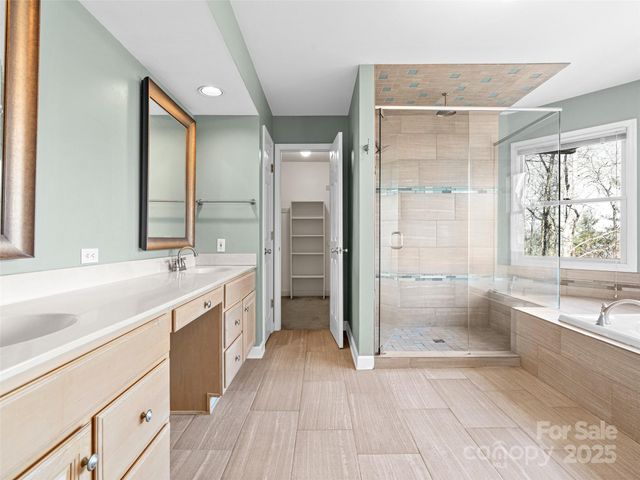 214 Blake Mountain Circle, Asheville, NC 28803