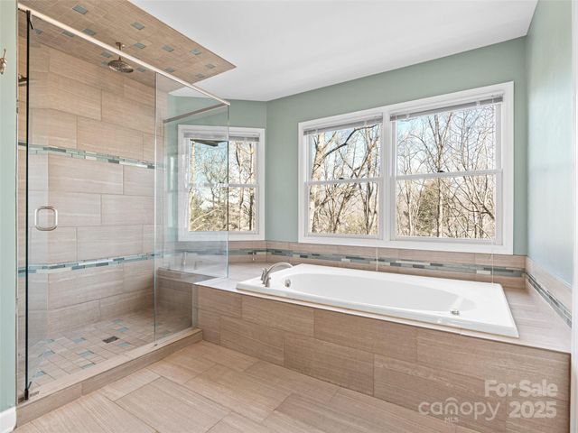 214 Blake Mountain Circle, Asheville, NC 28803