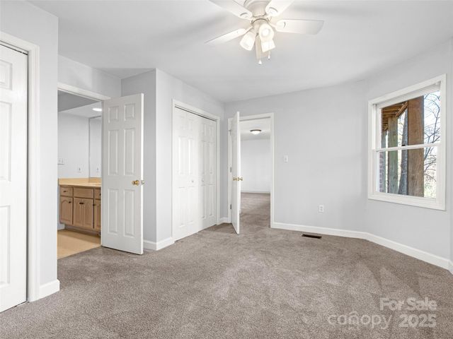 214 Blake Mountain Circle, Asheville, NC 28803