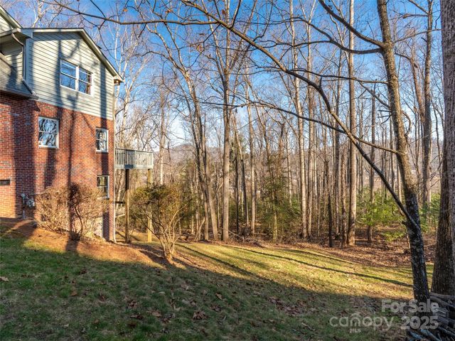 214 Blake Mountain Circle, Asheville, NC 28803