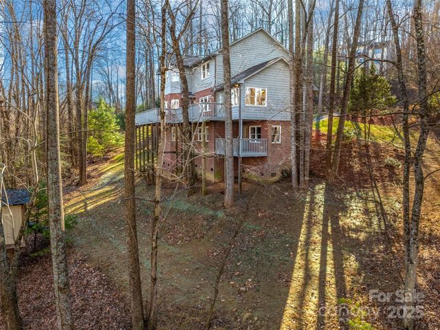 214 Blake Mountain Circle, Asheville, NC 28803