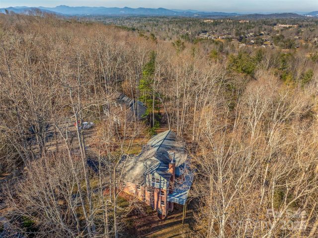 214 Blake Mountain Circle, Asheville, NC 28803