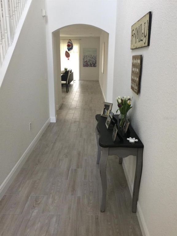 Image 2 of property listing at 2922 ASHLAND LANE S, Kissimmee, FL 34741