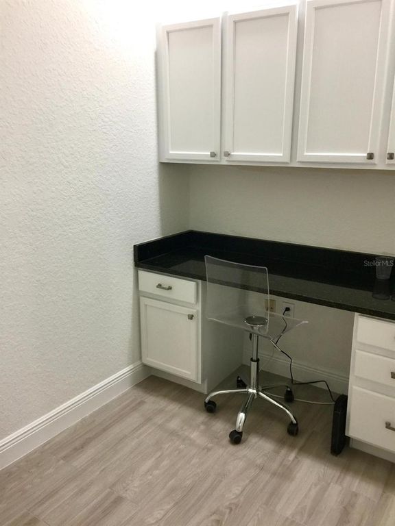 Image 7 of property listing at 2922 ASHLAND LANE S, Kissimmee, FL 34741